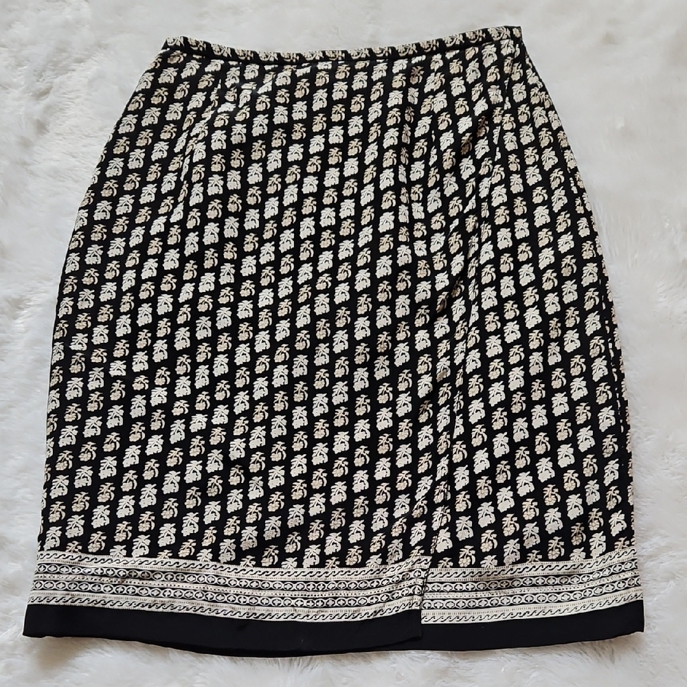 Worth Black and Cream Patterned Silk Pencil Skirt